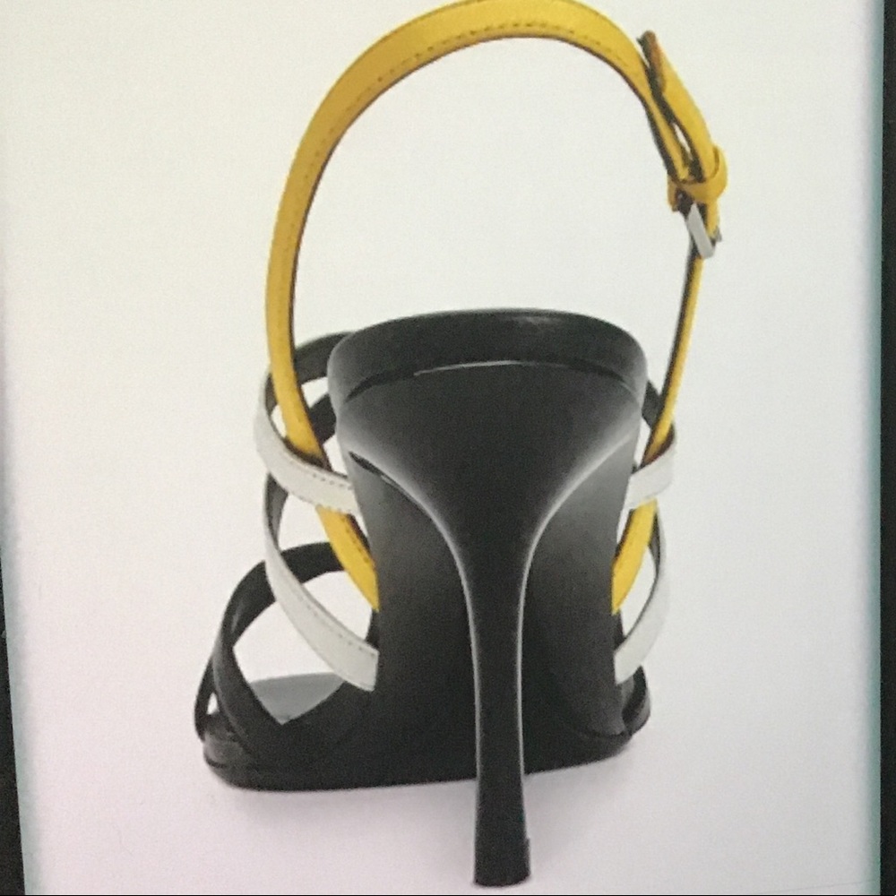 Scrappy Sandals - Picture 5 of 7